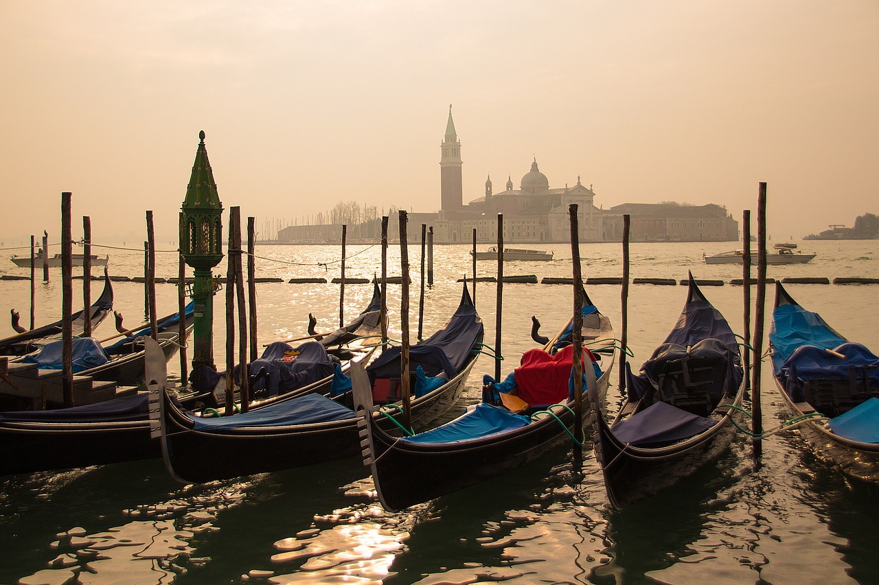 Venezia Quanto costa un giro in gondola?