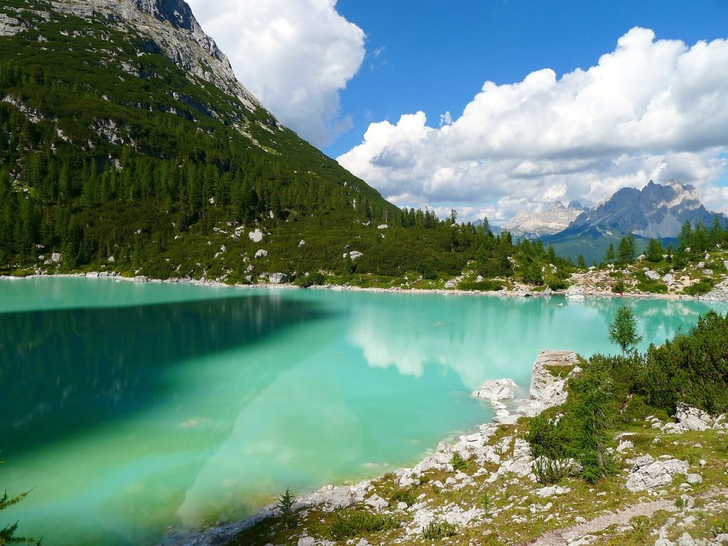 Il Lago di Sorapis: qual è il periodo migliore per vederlo?